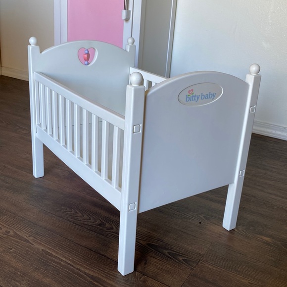 American Girl Toys American Girl Bitty Baby Crib Retired In Really